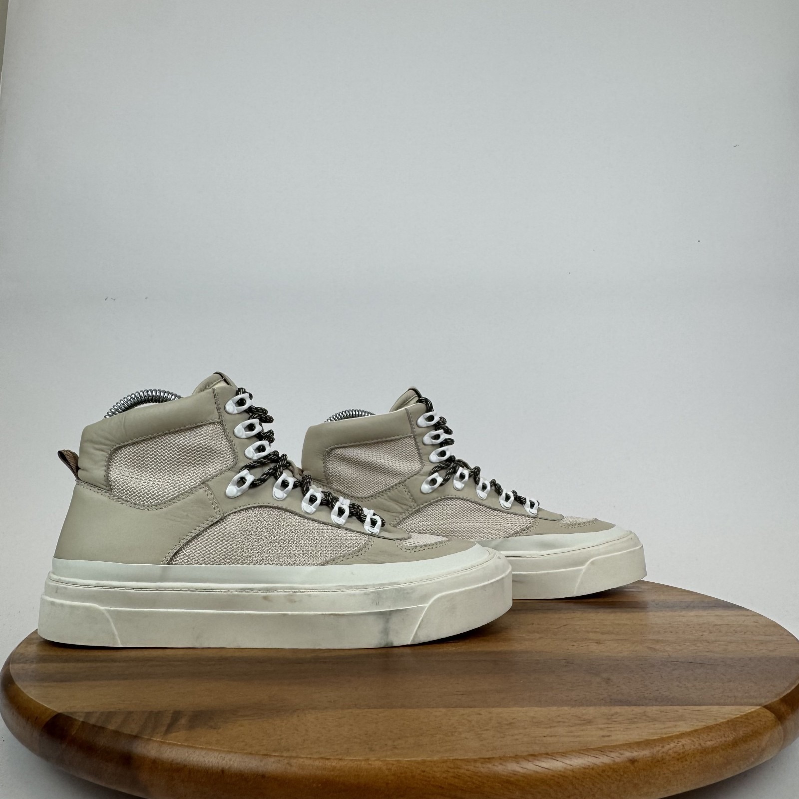 Womens Miz Mooz Alpyne Taupe Leather Casual Platform High Sneakers Size 8.5 M